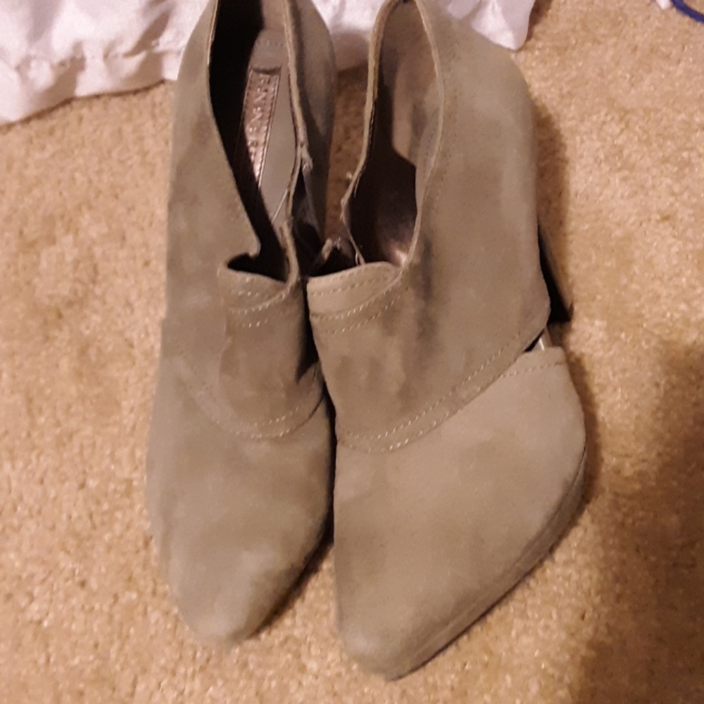 Banana Republic  pumps